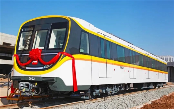 全自動駕駛最高等級！西安地鐵8號環(huán)線列車首次亮相